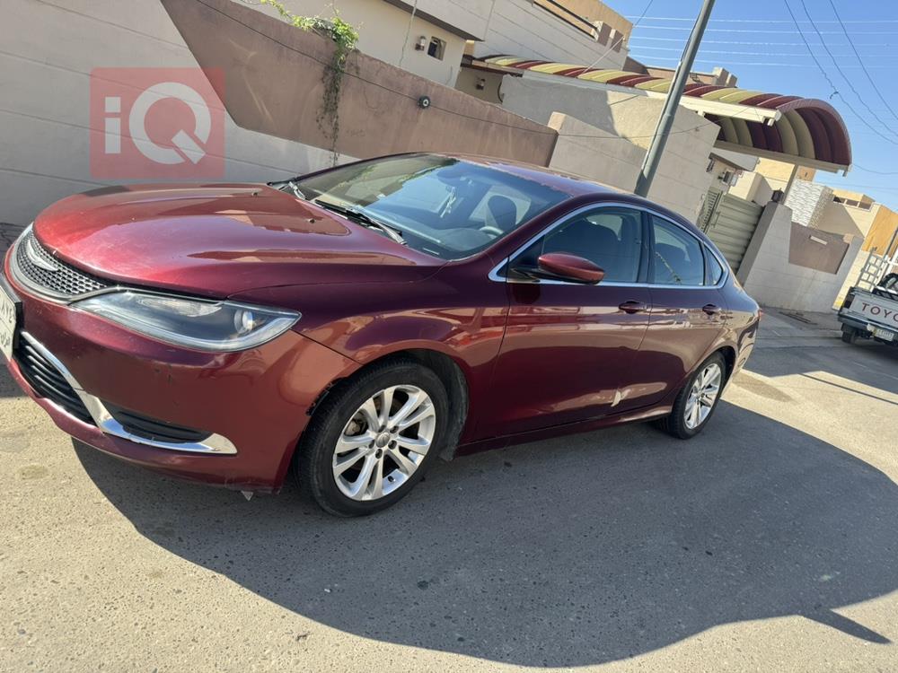 Chrysler 200